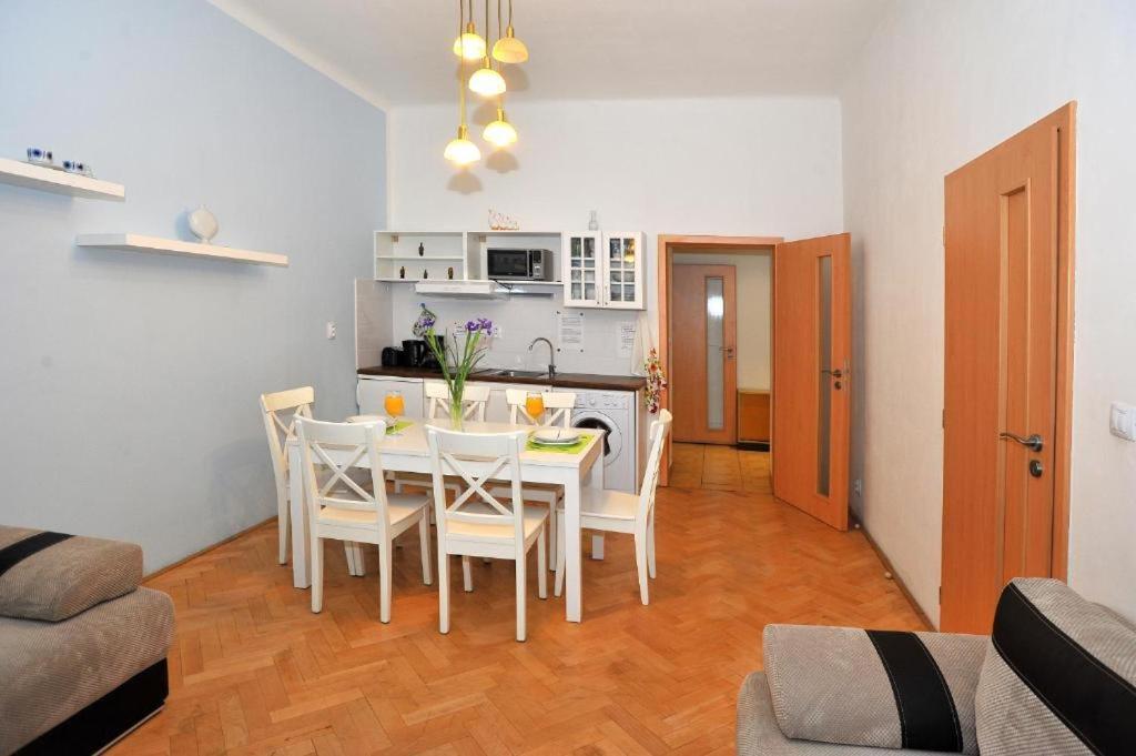 Condo In Vinohrady プラハ エクステリア 写真
