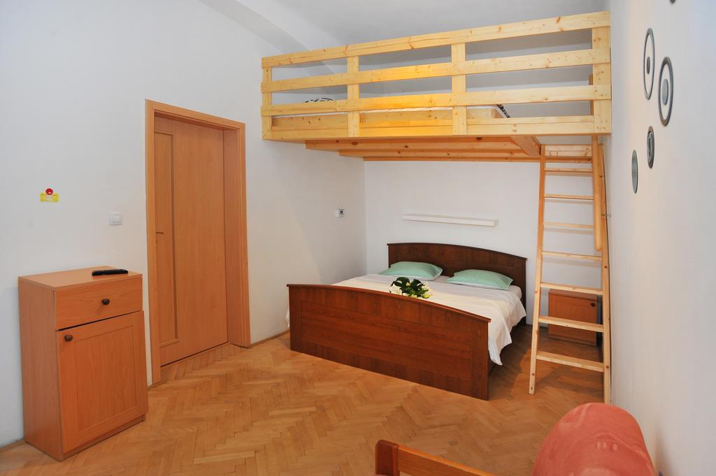 Condo In Vinohrady プラハ エクステリア 写真